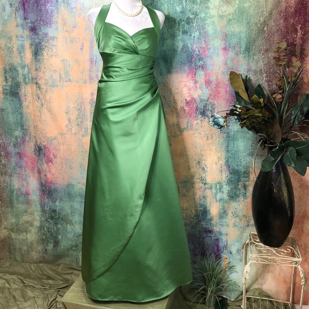 💚David's Bridal Prom, Party, Bridesmaid Gown 💚
